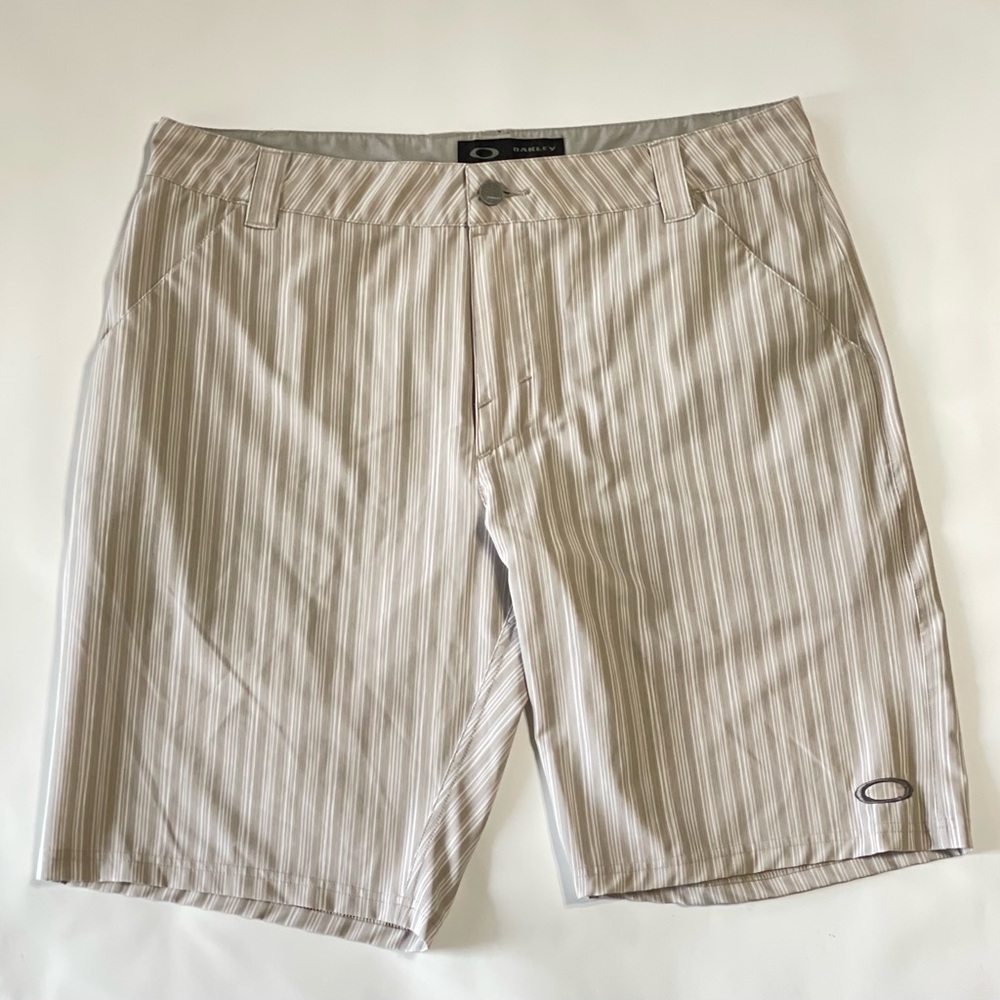 ⛳️Oakley⛳️Men's Flat Front Golf Shorts Khaki White Striped 34
